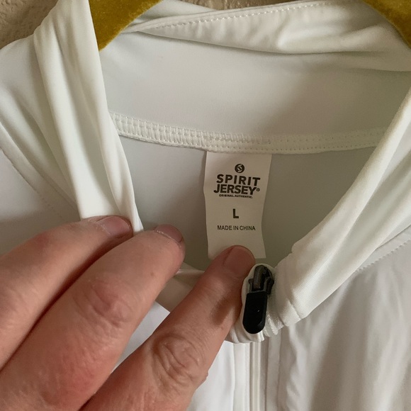 SPIRIT JERSEY White Spandex Pullover With Partial ZipUp🌴 - Picture 3 of 5
